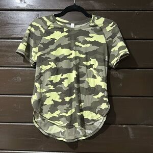 Lululemon UVP Run Short Sleeve